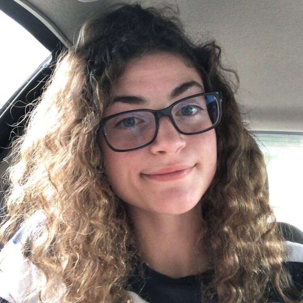Meet your Posher, Stefanie